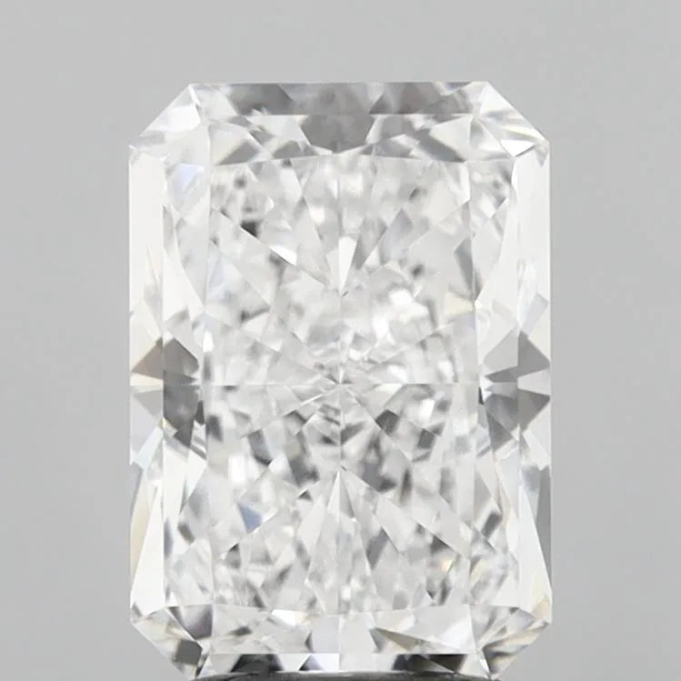 3.07ct Radiant Lab Grown Diamond (Colour D, Clarity VVS1, IGI Certified)