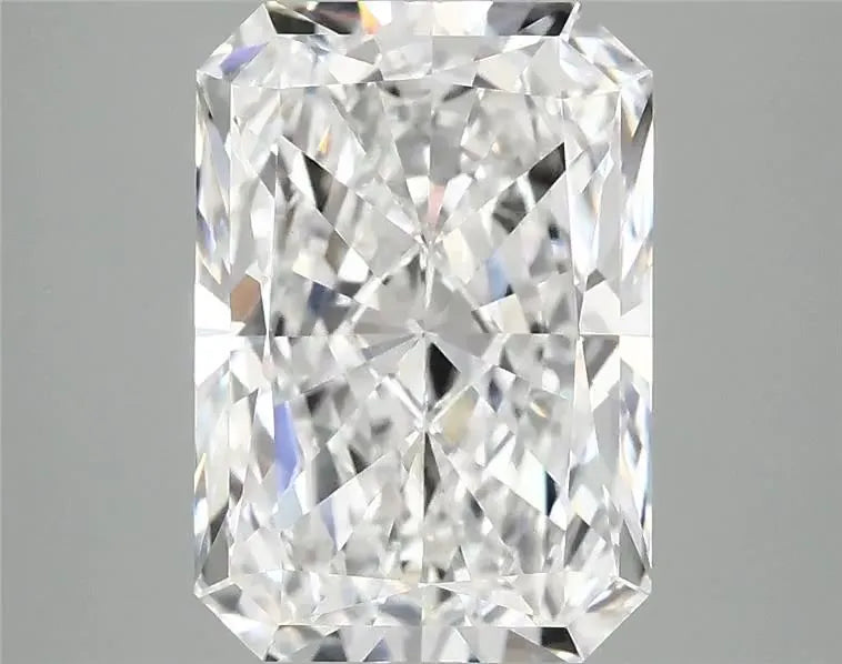 3.10ct Radiant Lab Grown Diamond (Colour F, Clarity VS1, IGI Certified)