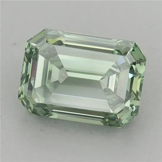 3.11ct Emerald Lab Grown Diamond (Colour Fancy Vivid Green, Clarity VVS2, IGI Certified)