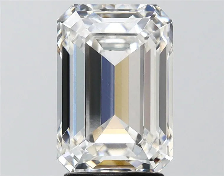 3.50ct Emerald Lab Grown Diamond (Colour F, Clarity VS1, IGI Certified)