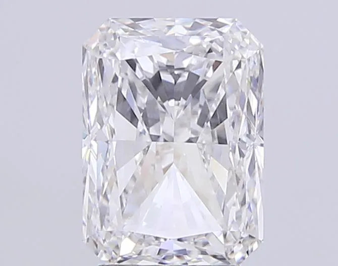 3.59ct Radiant Lab Grown Diamond (Colour F, Clarity VVS2, IGI Certified)
