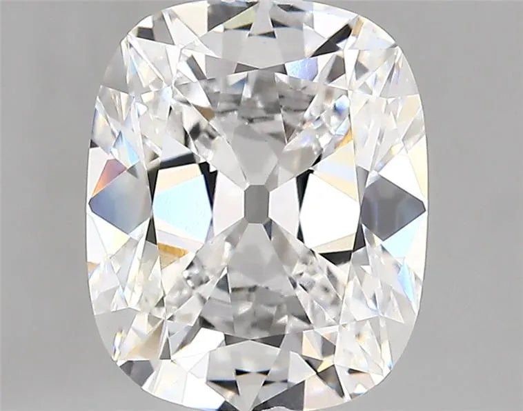 3.30ct Cushion modified Lab Grown Diamond (Colour D, Clarity VVS2, IGI Certified) - Jewelry by Cleo