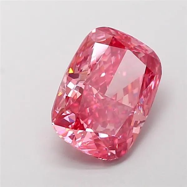 3.44ct Cushion modified Lab Grown Diamond (Colour Fancy Vivid Pink, Clarity VS1, IGI Certified) - Jewelry by Cleo