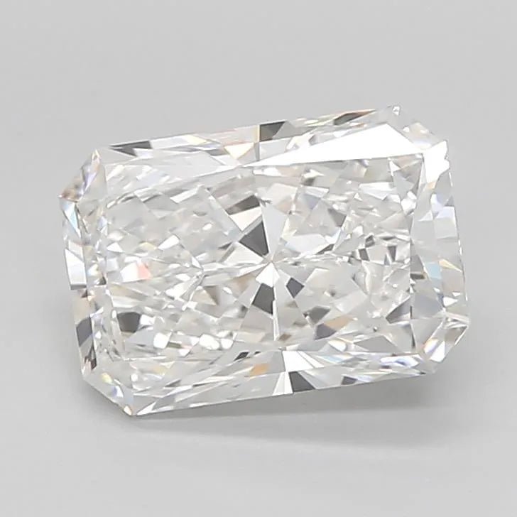 3.51ct Radiant Lab Grown Diamond (Colour E, Clarity VVS2, IGI Certified) - Jewelry by Cleo