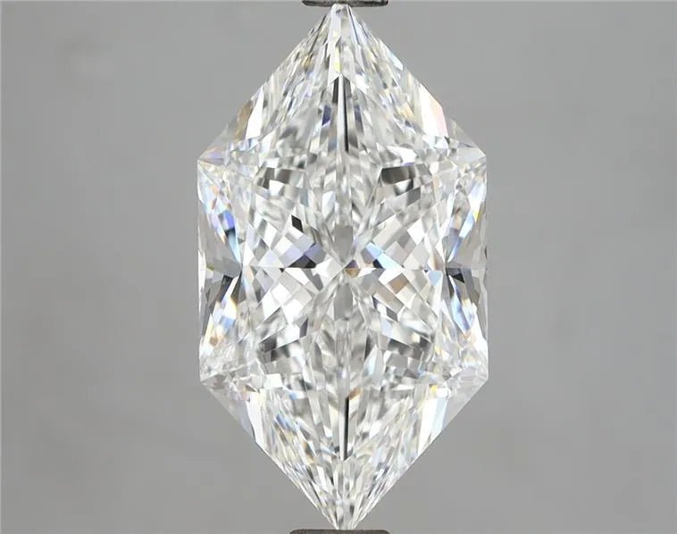 3.52ct Hexagonal Lab Grown Diamond (Colour E, Clarity VVS1, IGI Certified) - Jewelry by Cleo