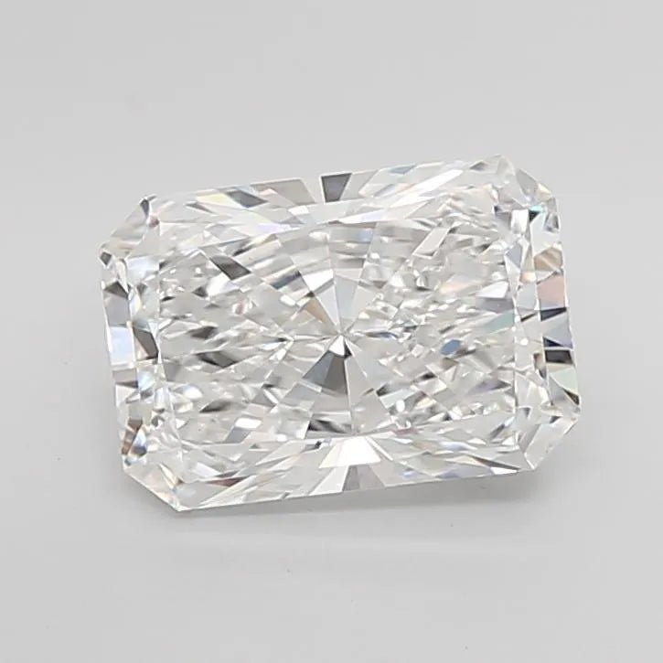 3.55ct Radiant Lab Grown Diamond (Colour E, Clarity VVS2, IGI Certified) - Jewelry by Cleo
