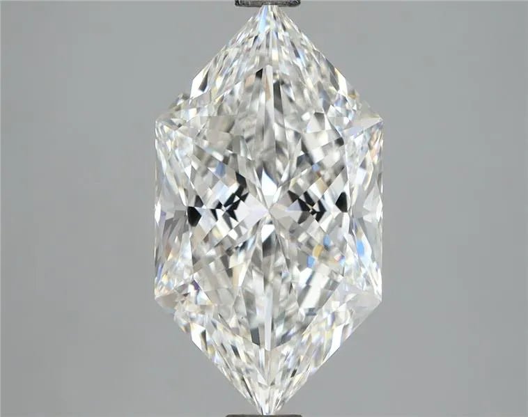 3.63ct Hexagonal Lab Grown Diamond (Colour E, Clarity VVS2, IGI Certified) - Jewelry by Cleo