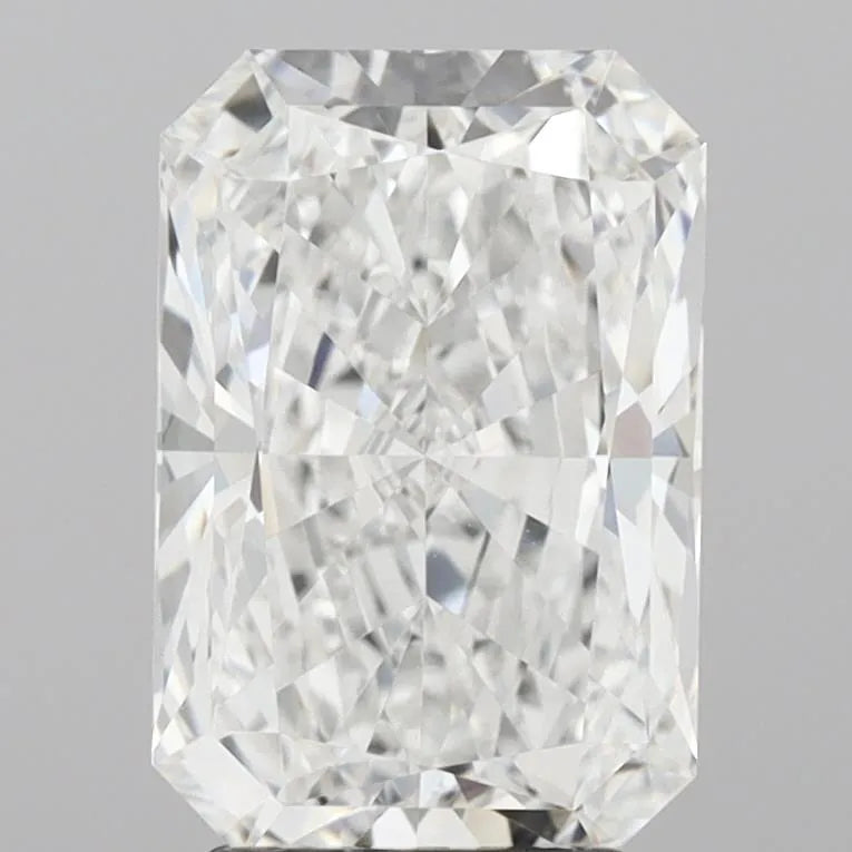 3.10ct Radiant Lab Grown Diamond (Colour E, Clarity VVS2, IGI Certified)