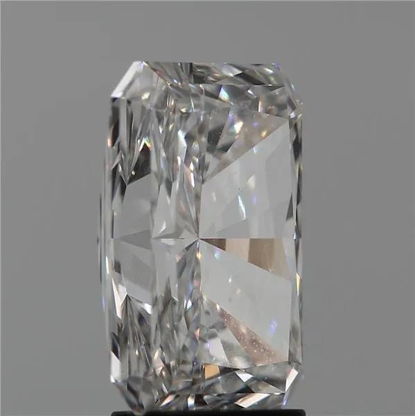3.82ct Radiant Lab Grown Diamond (Colour G, Clarity VS1, IGI Certified) - Jewelry by Cleo