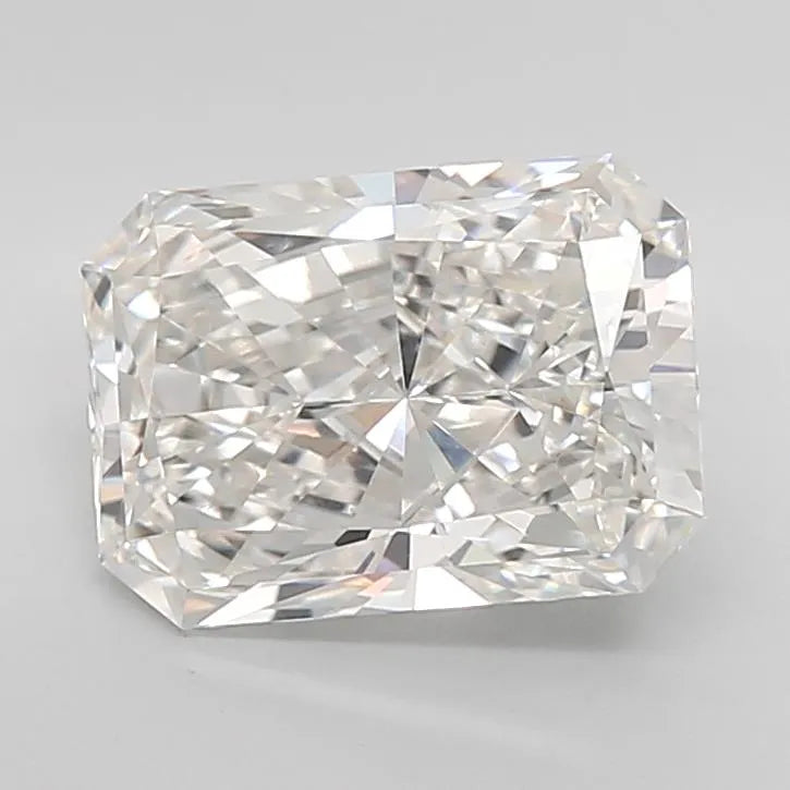 4.03ct Radiant Lab Grown Diamond (Colour H, Clarity VVS2, IGI Certified)