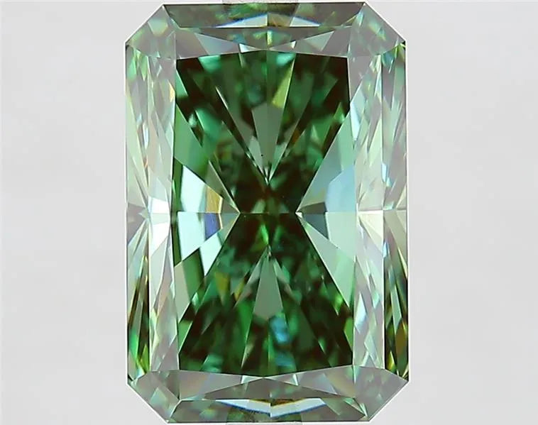 4.63ct Radiant Lab Grown Diamond (Colour Fancy Vivid Green, Clarity VVS2, IGI Certified)