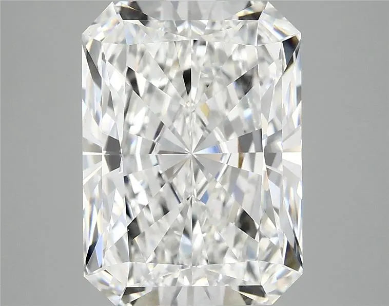 4.87ct Radiant Lab Grown Diamond (Colour E, Clarity VS1, IGI Certified)