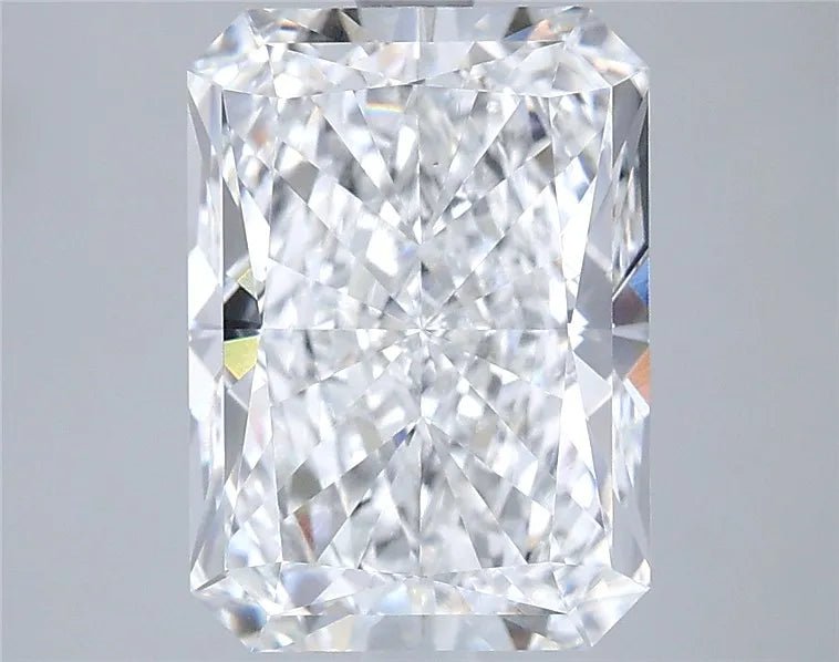 4.01ct Radiant Lab Grown Diamond (Colour D, Clarity VS1, IGI Certified) - Jewelry by Cleo