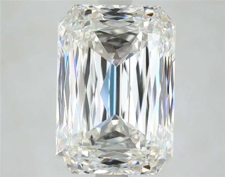 4.40ct Radiant Lab Grown Diamond (Colour H, Clarity VS1, IGI Certified) - Jewelry by Cleo