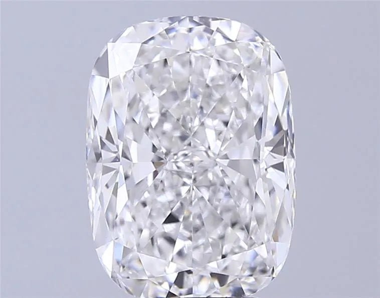 4.51ct Cushion modified Lab Grown Diamond (Colour E, Clarity VVS2, IGI Certified) - Jewelry by Cleo