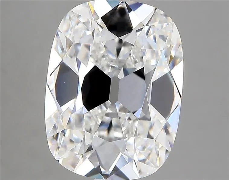 4.66ct Cushion modified Lab Grown Diamond (Colour E, Clarity VS1, IGI Certified) - Jewelry by Cleo