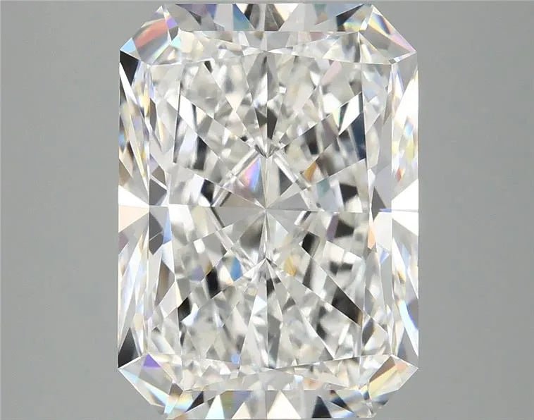 5.01ct Radiant Lab Grown Diamond (Colour E, Clarity VVS2, IGI Certified) - Jewelry by Cleo