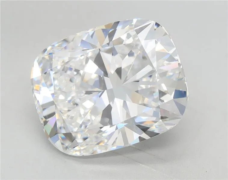 5.05ct Cushion brilliant Lab Grown Diamond (Colour E, Clarity VVS2, GIA Certified) - Jewelry by Cleo