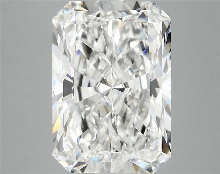 6.04ct Radiant Lab Grown Diamond (Colour E, Clarity VVS2, IGI Certified) - Jewelry by Cleo