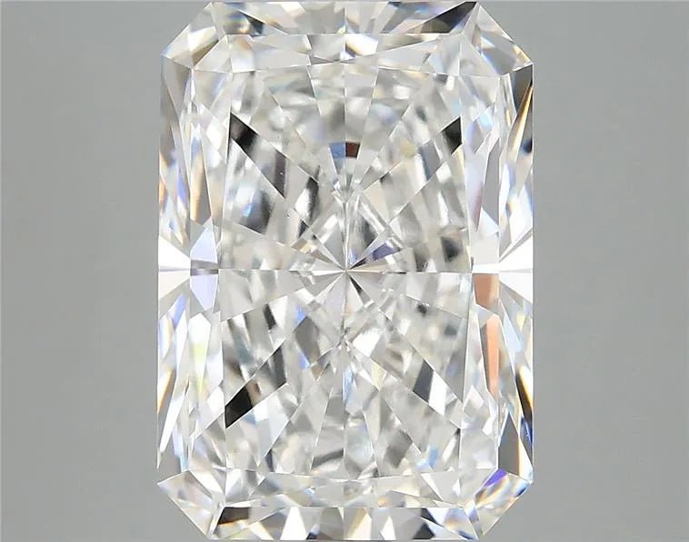 6.06ct Radiant Lab Grown Diamond (Colour E, Clarity VVS2, IGI Certified) - Jewelry by Cleo