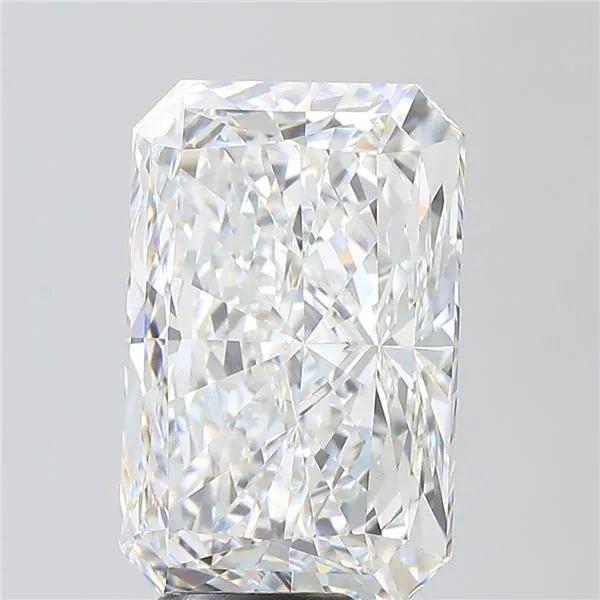 7.52ct Radiant Lab Grown Diamond (Colour E, Clarity VVS2, IGI Certified) - Jewelry by Cleo