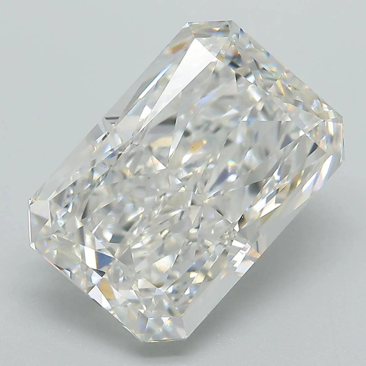8.12ct Radiant Lab Grown Diamond (Colour F, Clarity VVS2, IGI Certified)