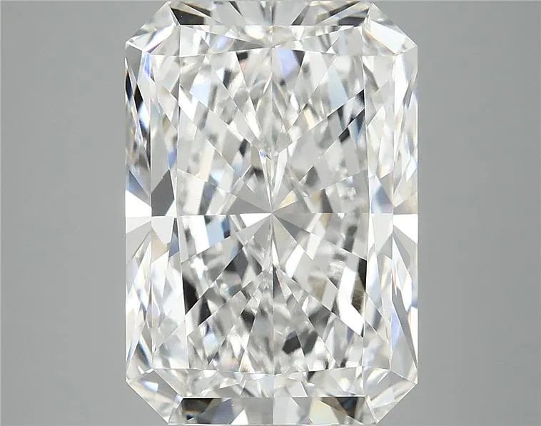 8.01ct Radiant Lab Grown Diamond (Colour E, Clarity VVS2, IGI Certified) - Jewelry by Cleo